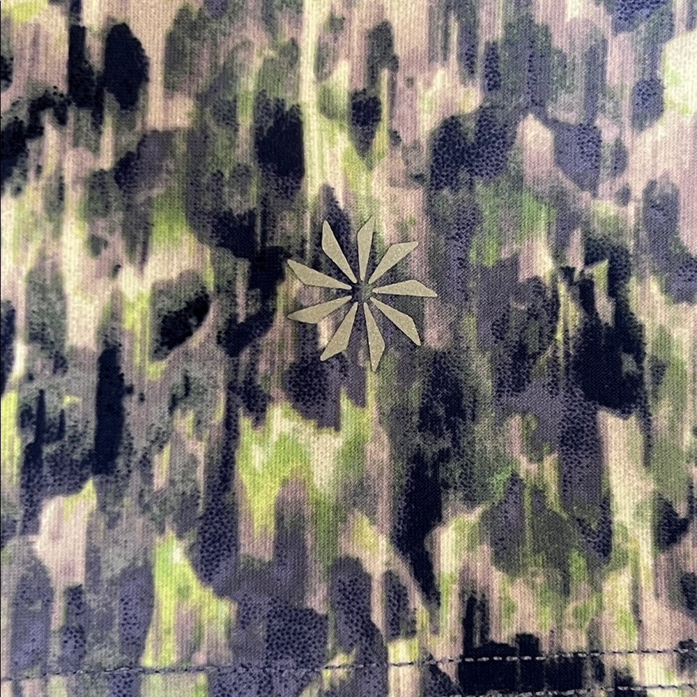 Athleta Colorful Abstract Watercolor Athletic Top - Picture 5 of 6